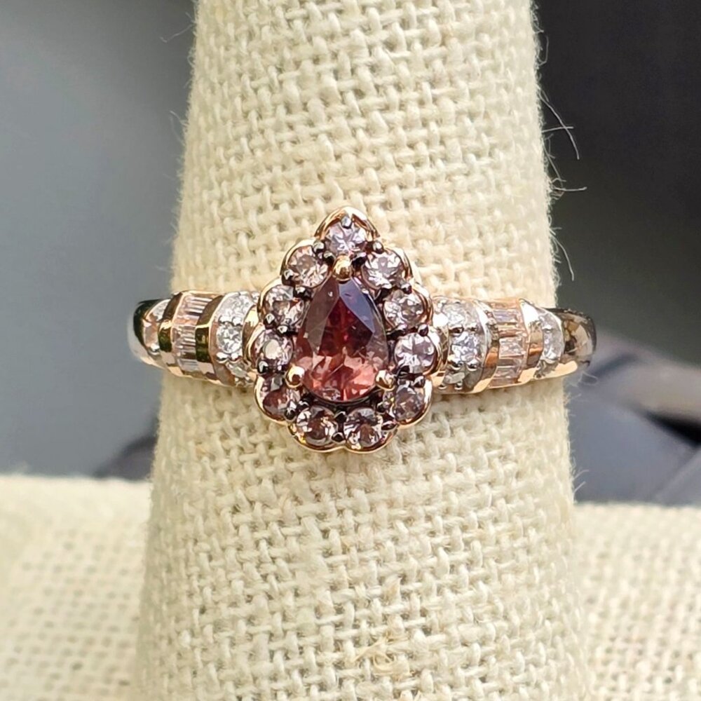 Madagascar ✦ Color Change Garnet & Moissanite Ring ✦ Pear Majesty Rose Vermeil 8 - Picture 12 of 15